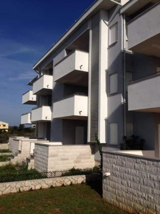 Islando 3 Apartment Novalja Luaran gambar